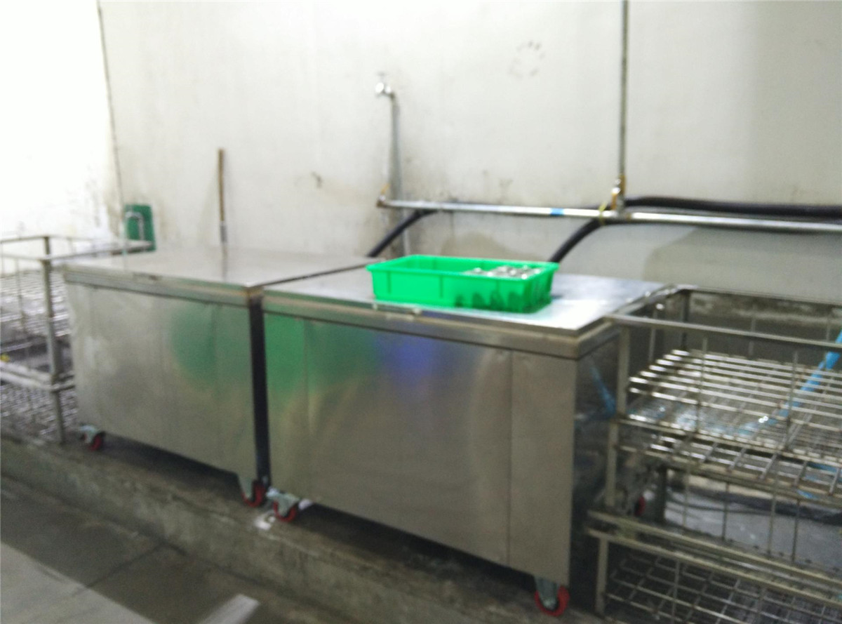 汽車零部件超聲波清洗機(jī)